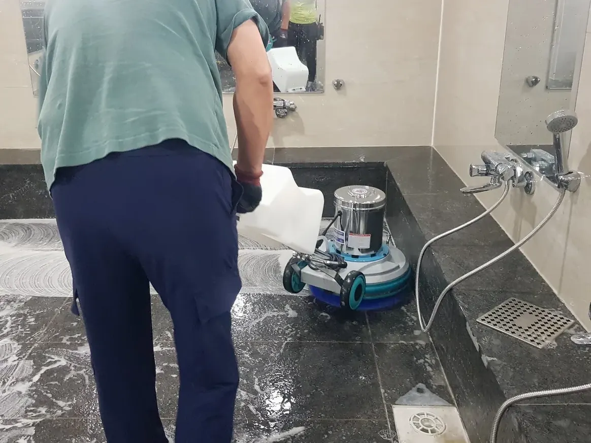 하남시 배알미동 찜질방 수전·샤워기 건식 사우나 위생청소 사례 - 행진크린