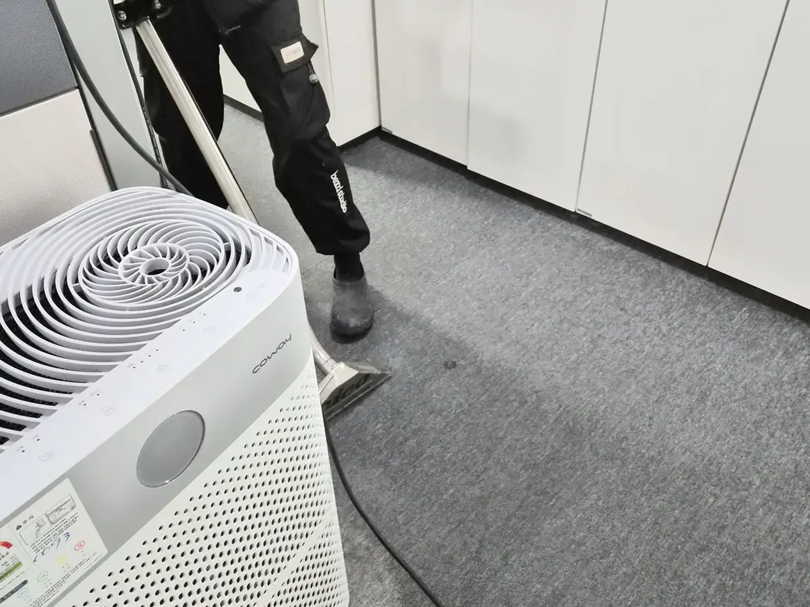 하남시 선동 사업장 로비·복도 카페트 바닥 위생청소 사례 - 행진크린