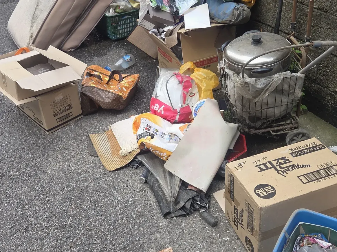 성남시 중원구 중앙동 침수 현장 화장실 세면대 살균 위생청소 사례 - 행진크린
